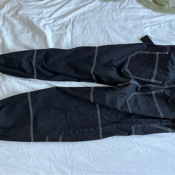 Black parachute Pants - adika. - Picture 3 of 4